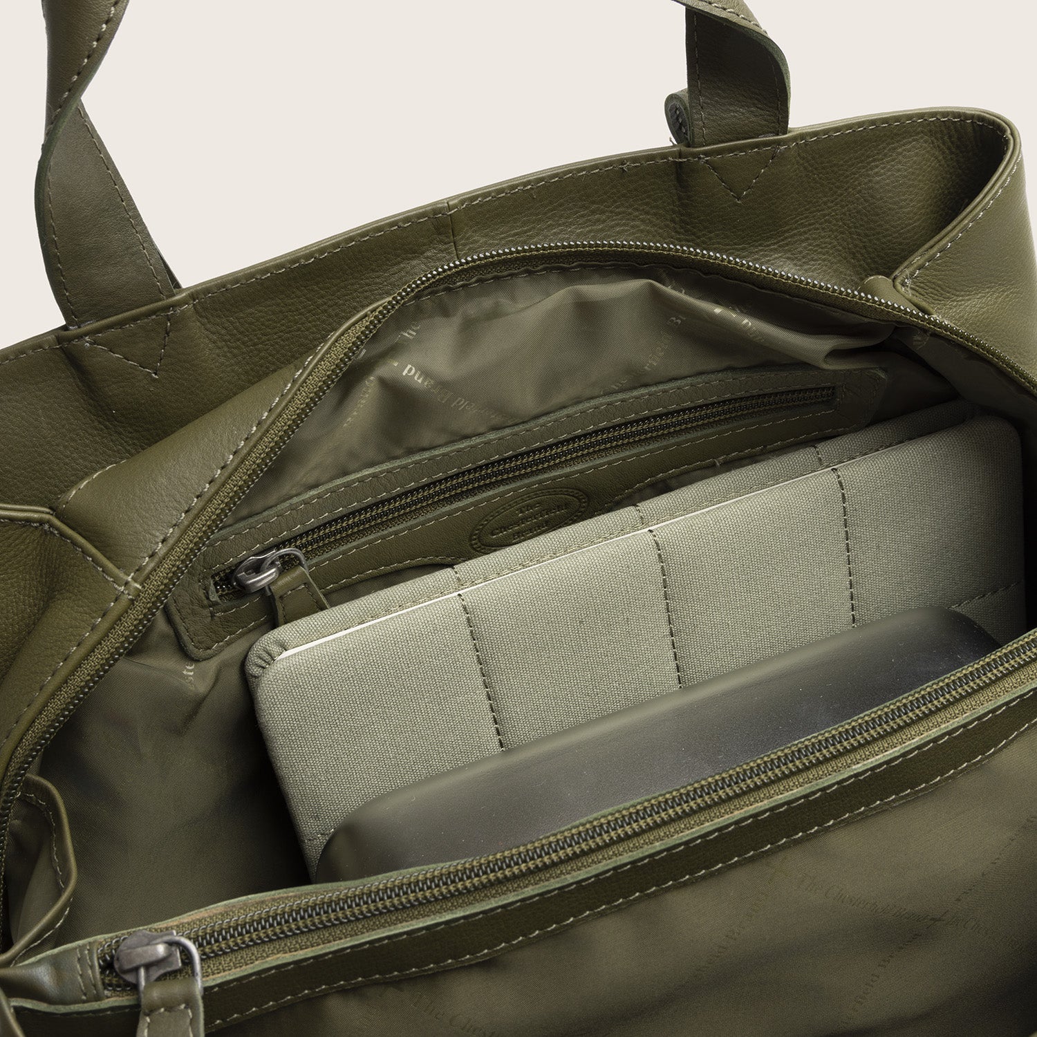 Sac Porté Épaule en Cuir Vert Olive Nerissa
