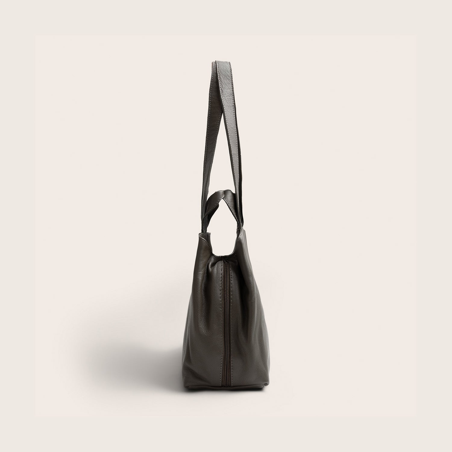 Sac Porté Épaule en Cuir Gris Argile Nerissa