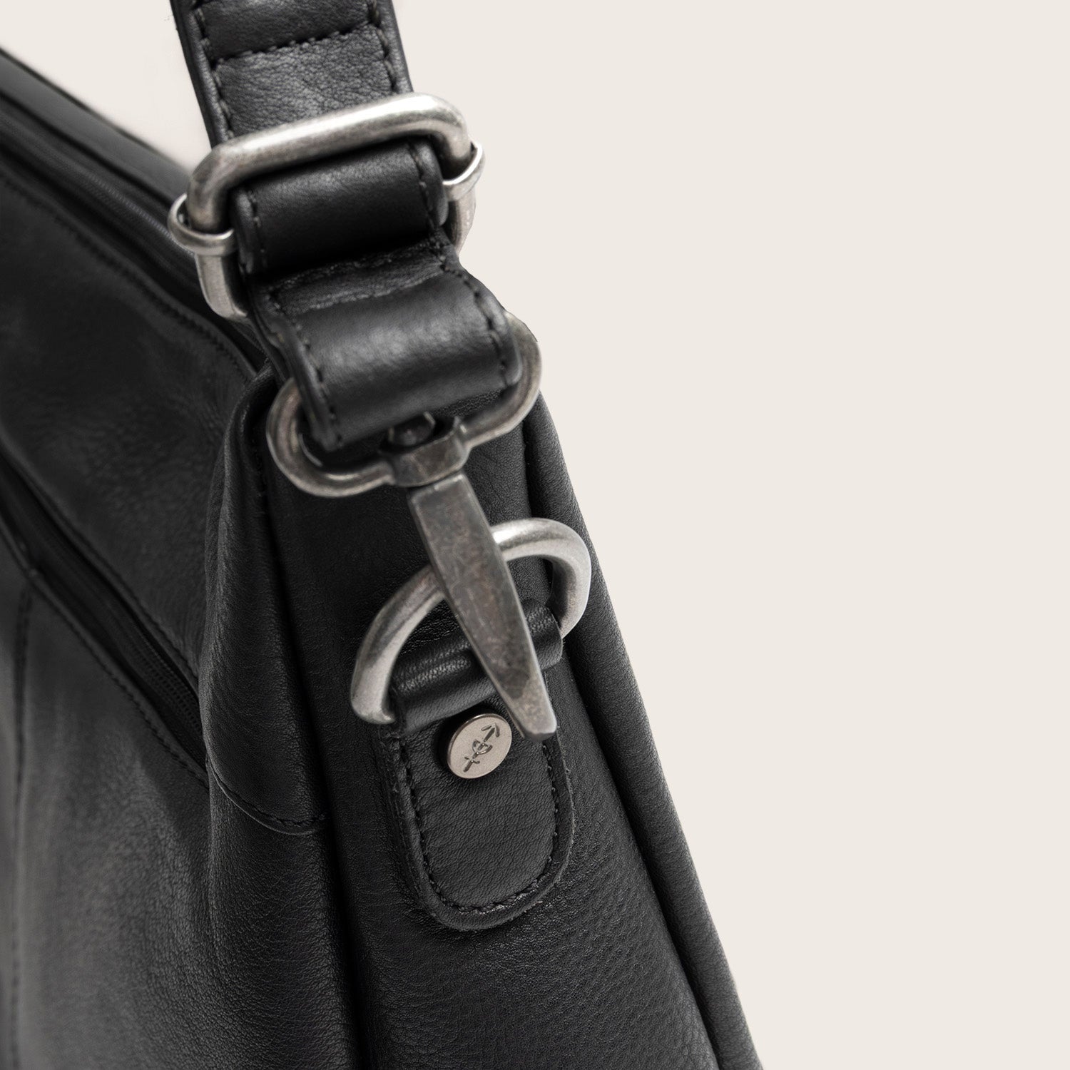 Sac Porté Épaule en Cuir Noir Azura