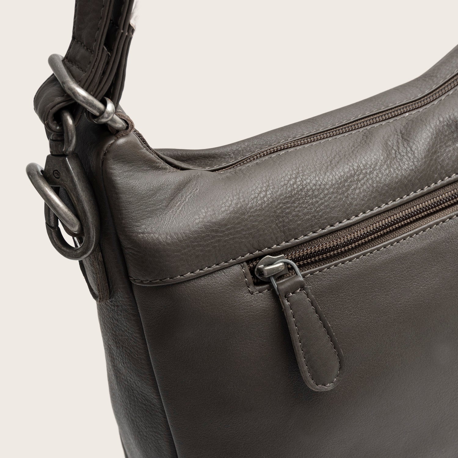 Leather Shoulder Bag Clay Grey Azura