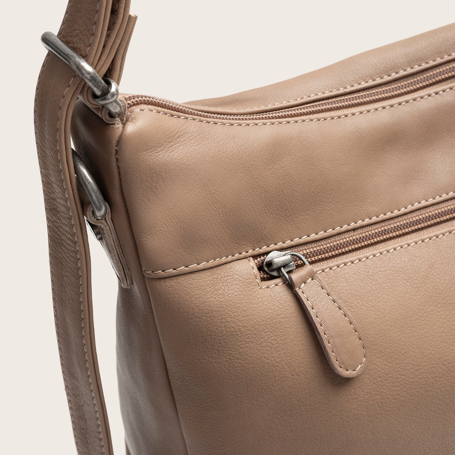 Sac Porté Épaule en Cuir Taupe Azura