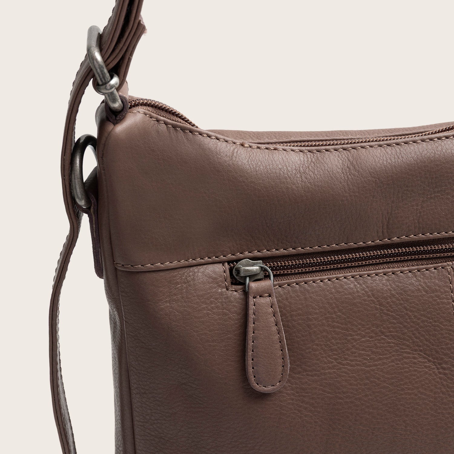 Sac Porté Épaule en Cuir Taupe Foncé Azura