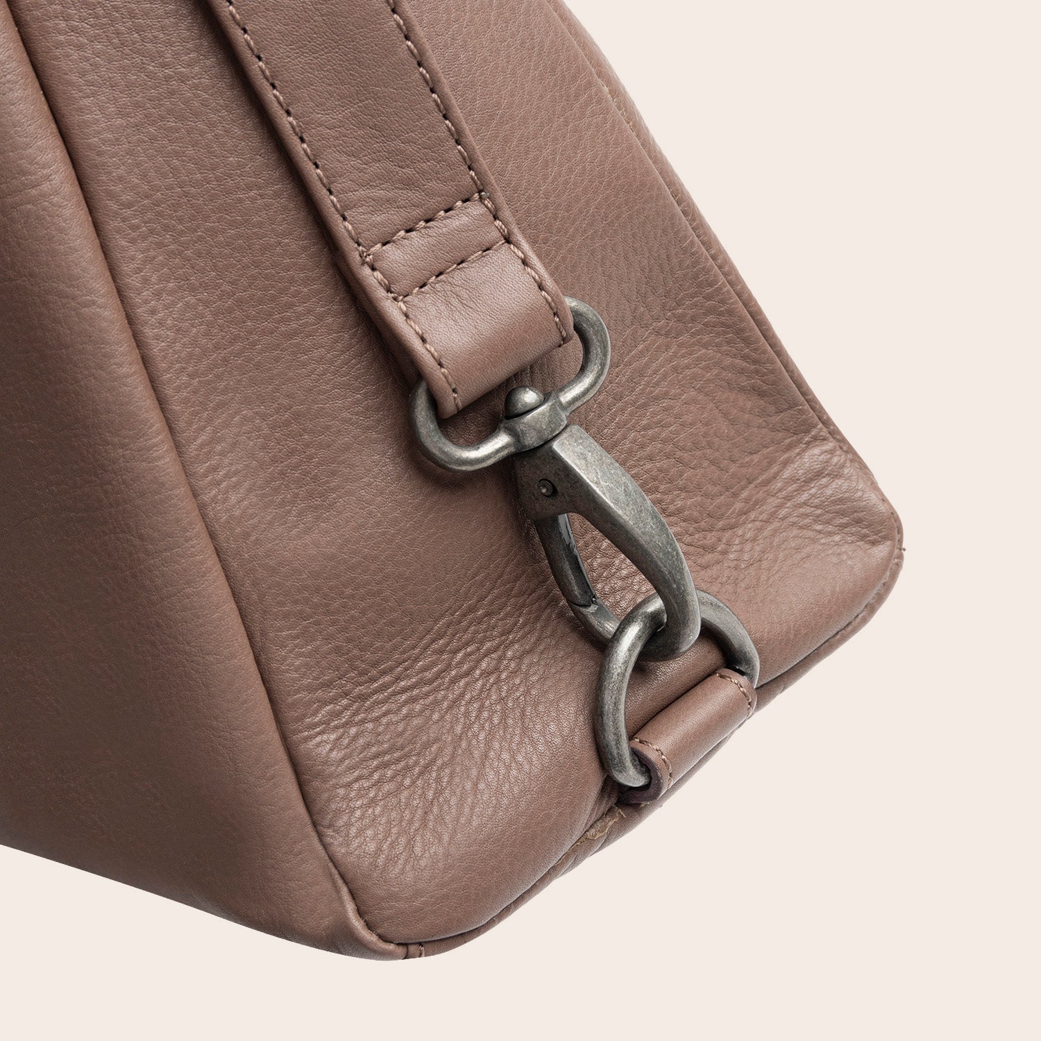 Sac Porté Épaule en Cuir Taupe Foncé Azura