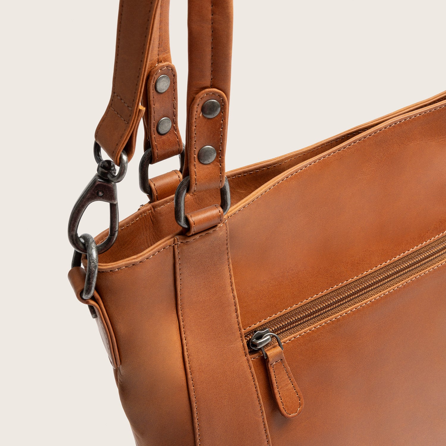 Leather Shoulder Bag Cognac Elira