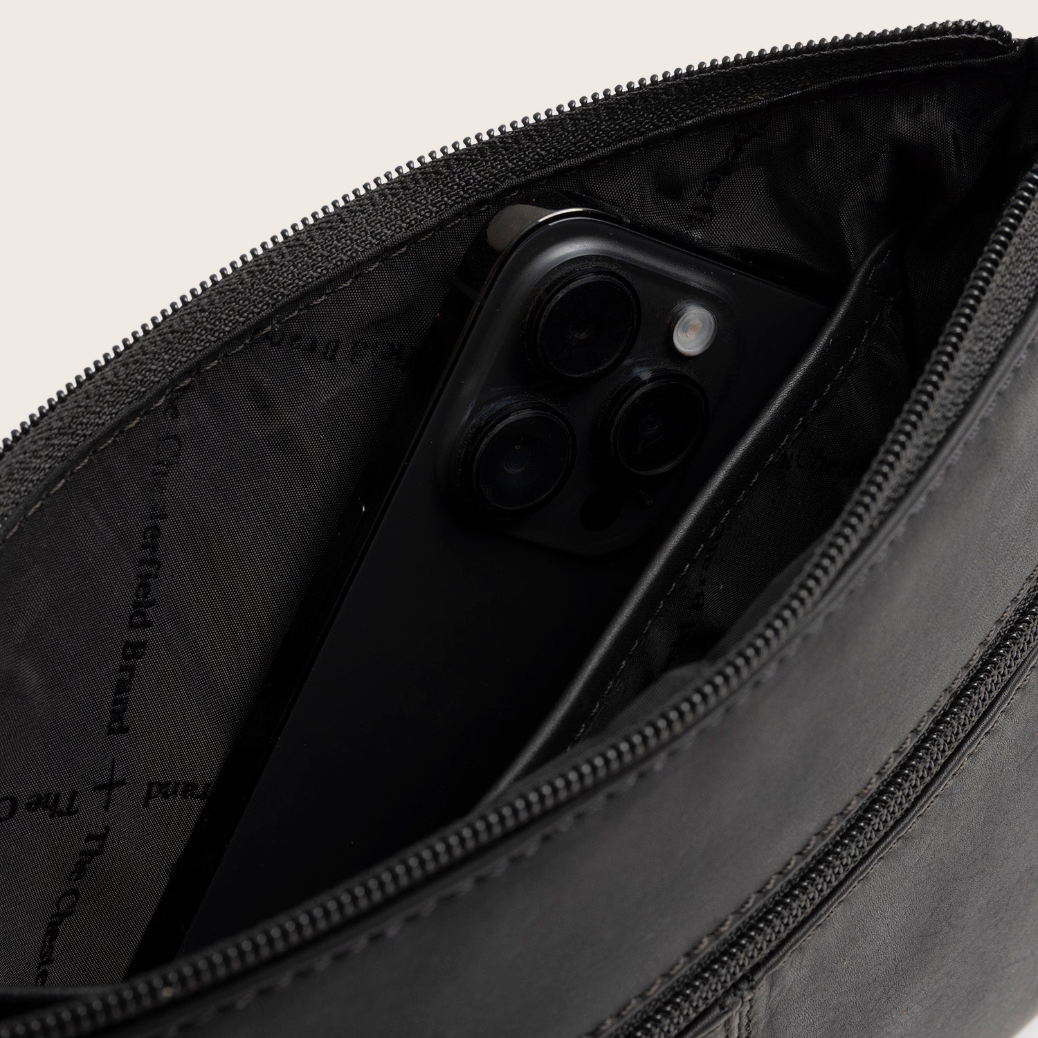 Sac Bandoulière en Cuir Noir Harlan