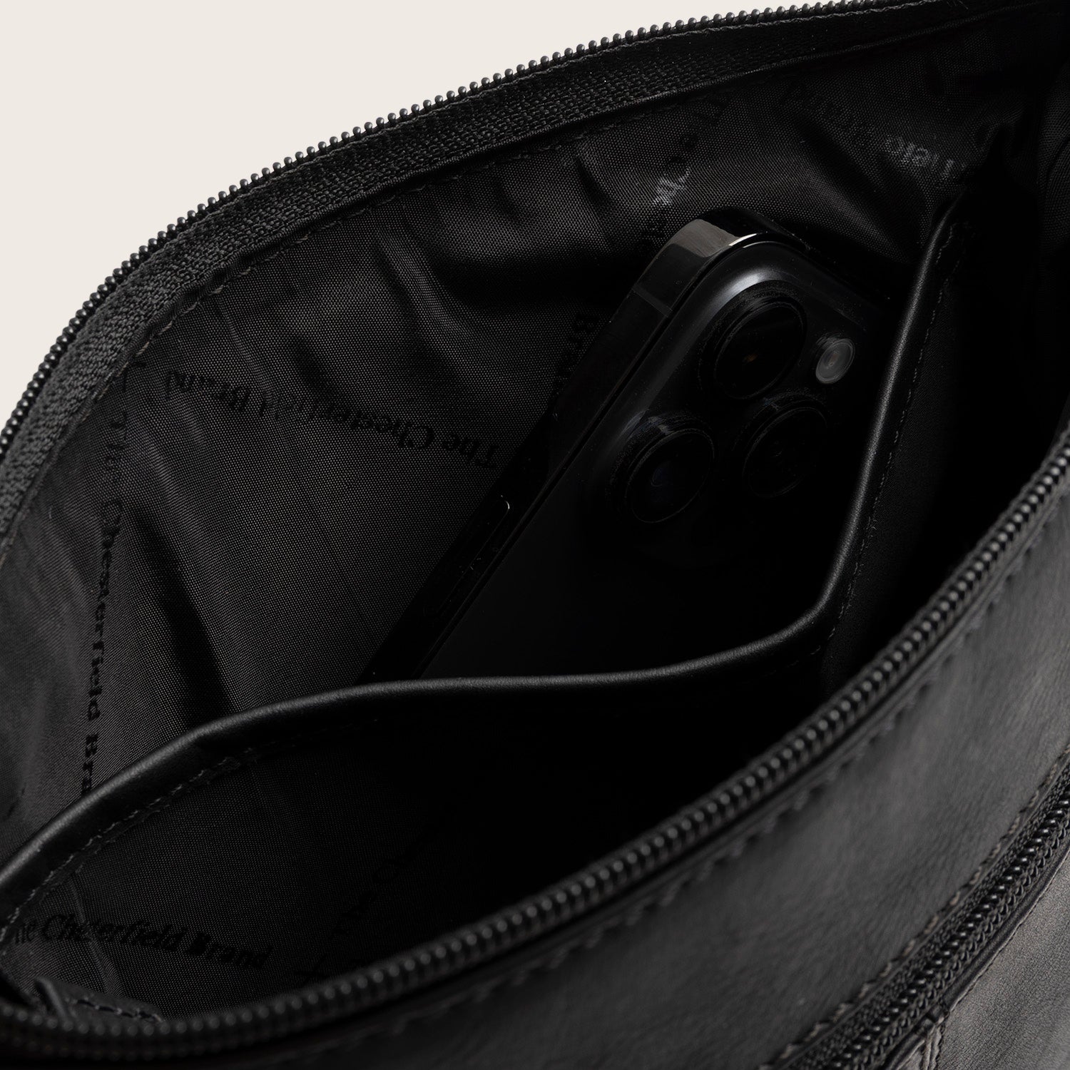 Leder Umhängetasche Schwarz Trenton
