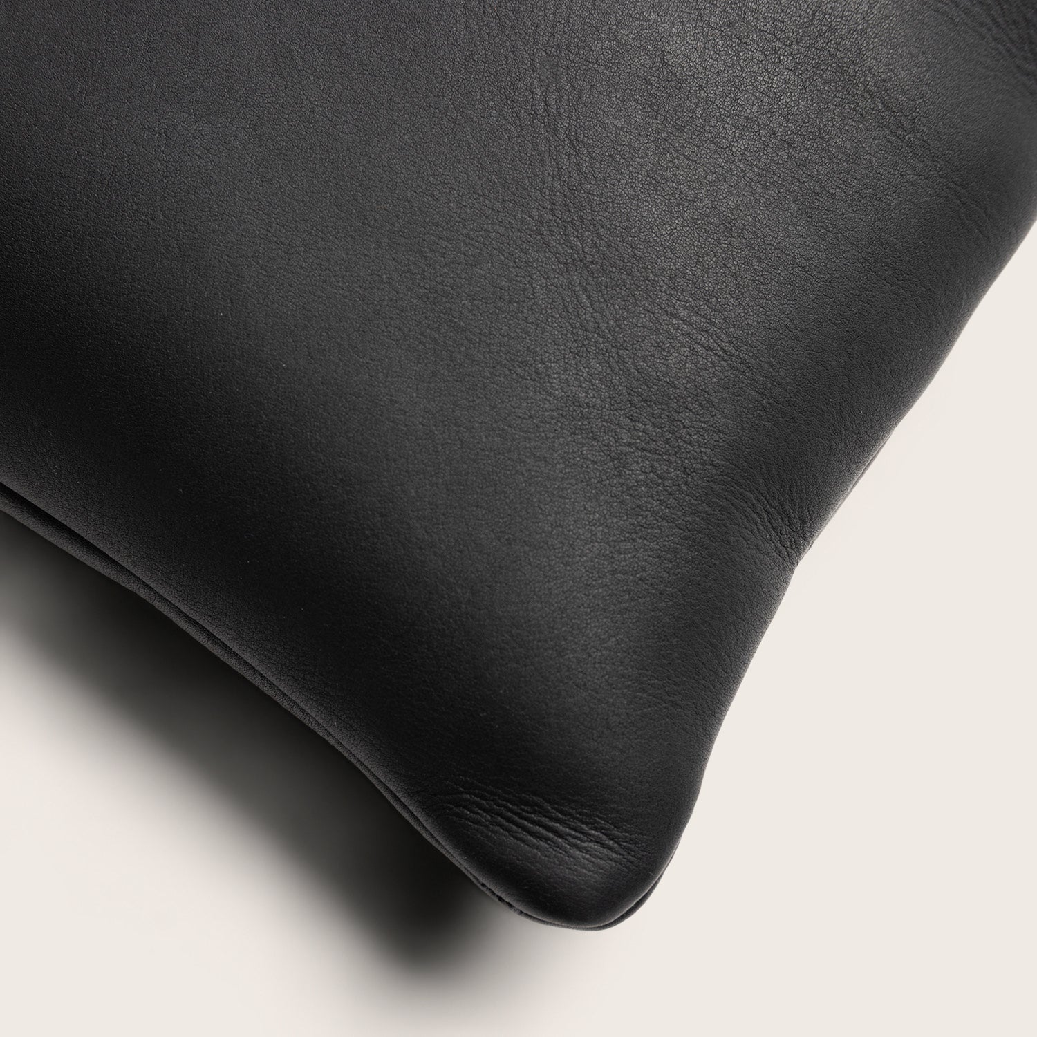Leder Umhängetasche Schwarz Trenton
