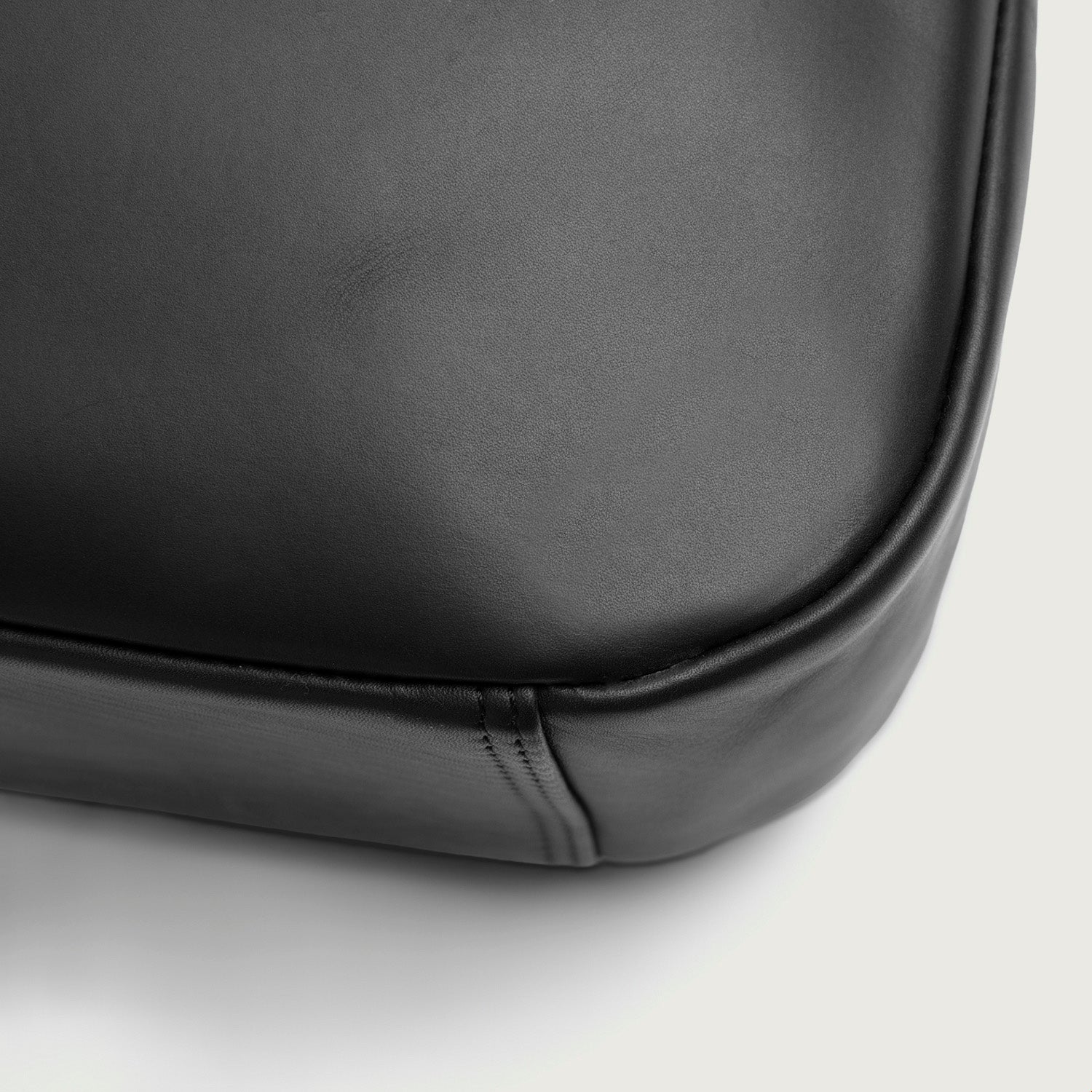 Sac Cabas en Cuir Noir Neya