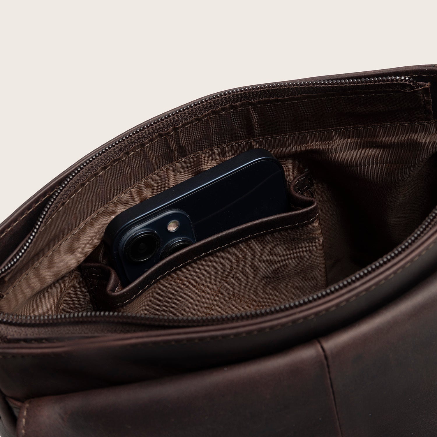 Sac Bandoulière en Cuir Marron Vayana
