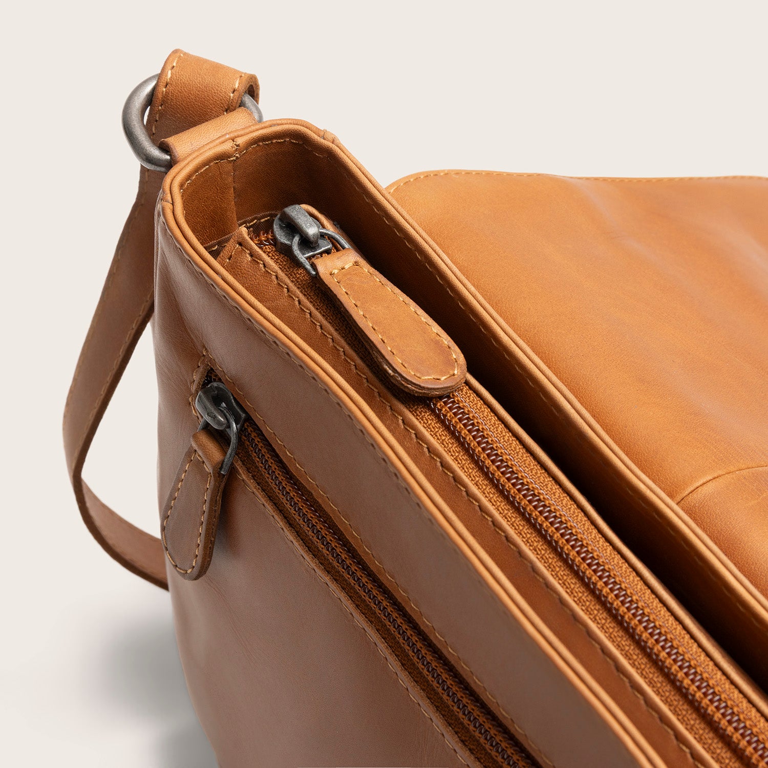 Sac Bandoulière en Cuir Cognac Vayana