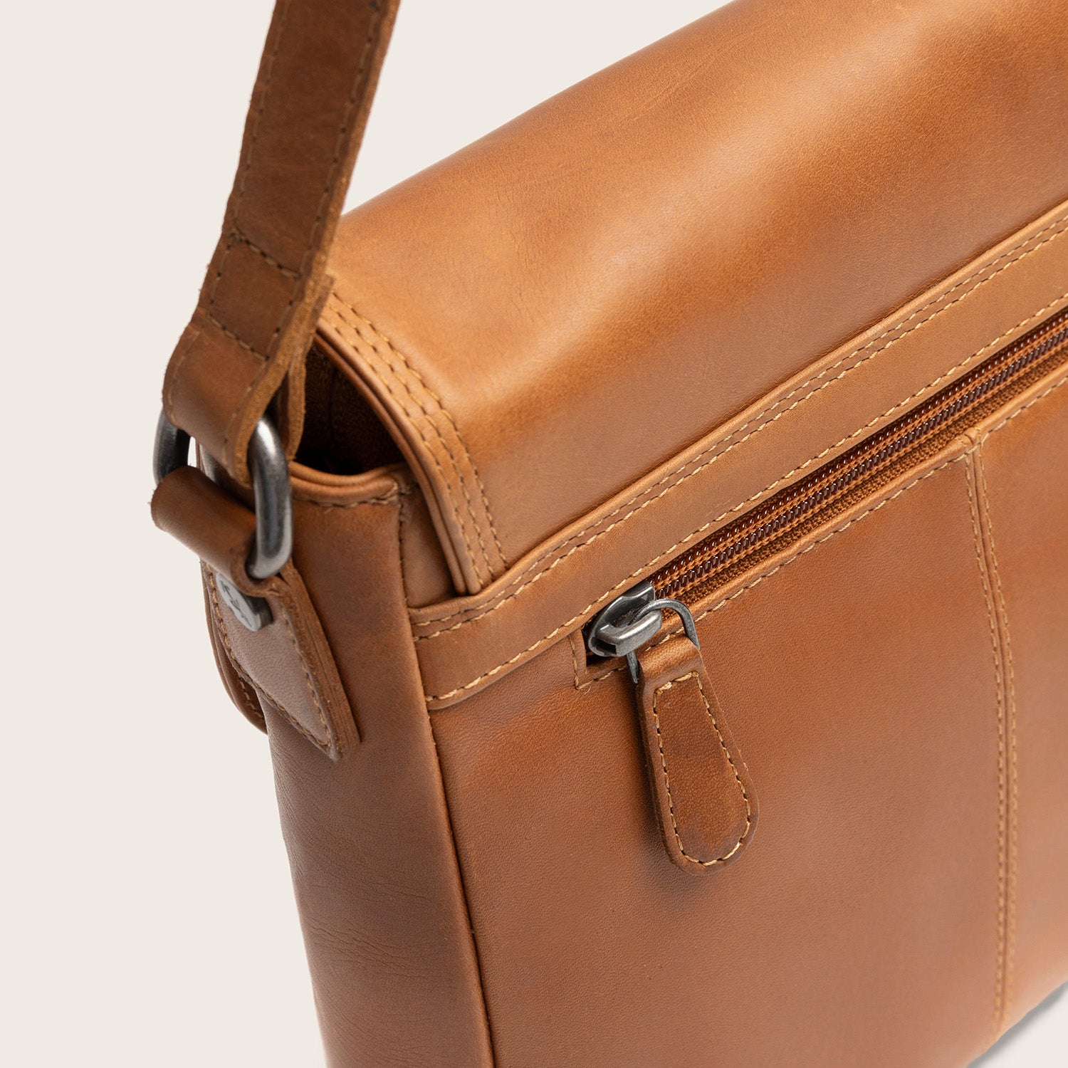 Sac Bandoulière en Cuir Cognac Vayana