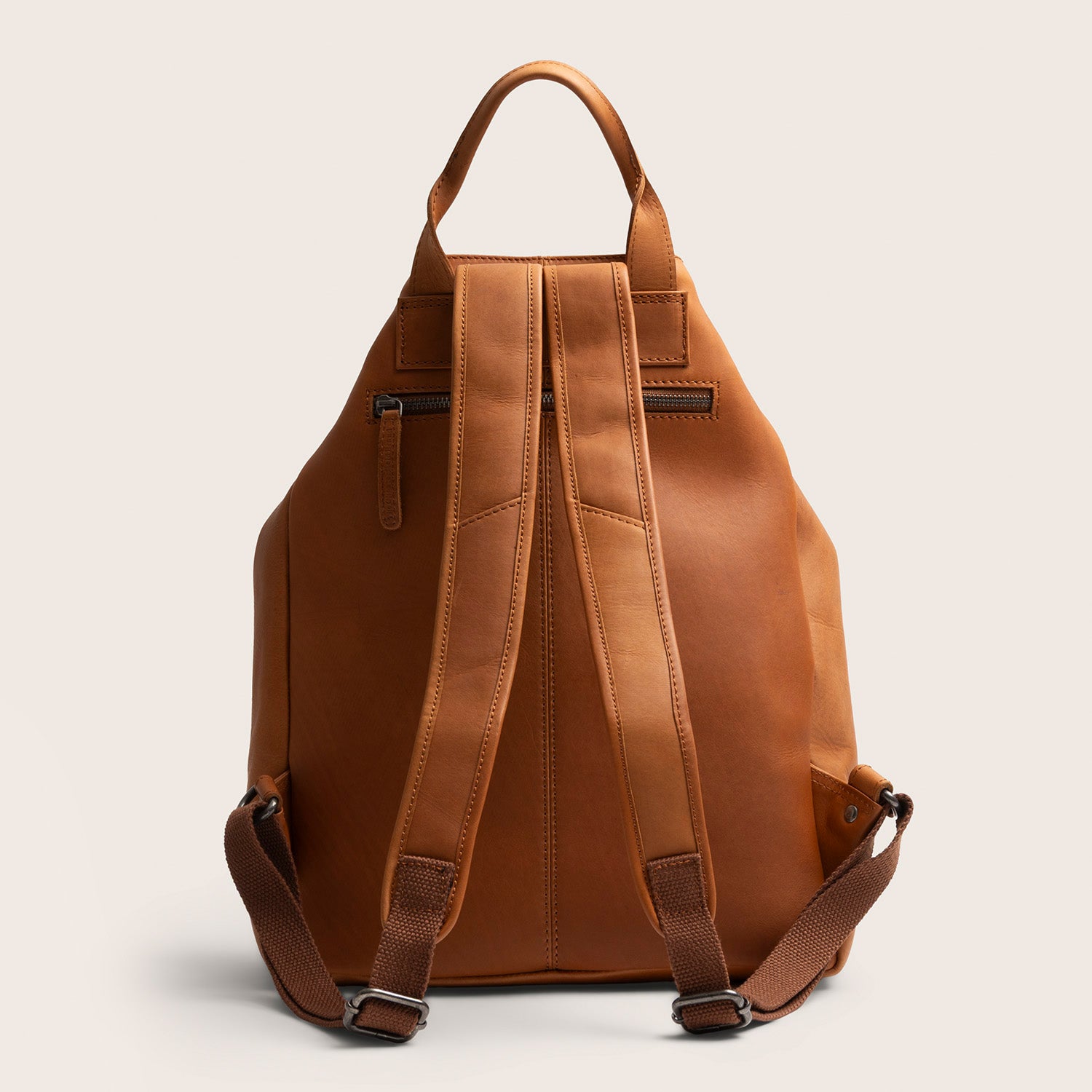 Sac à Dos en Cuir Cognac Manchester, vue de dos