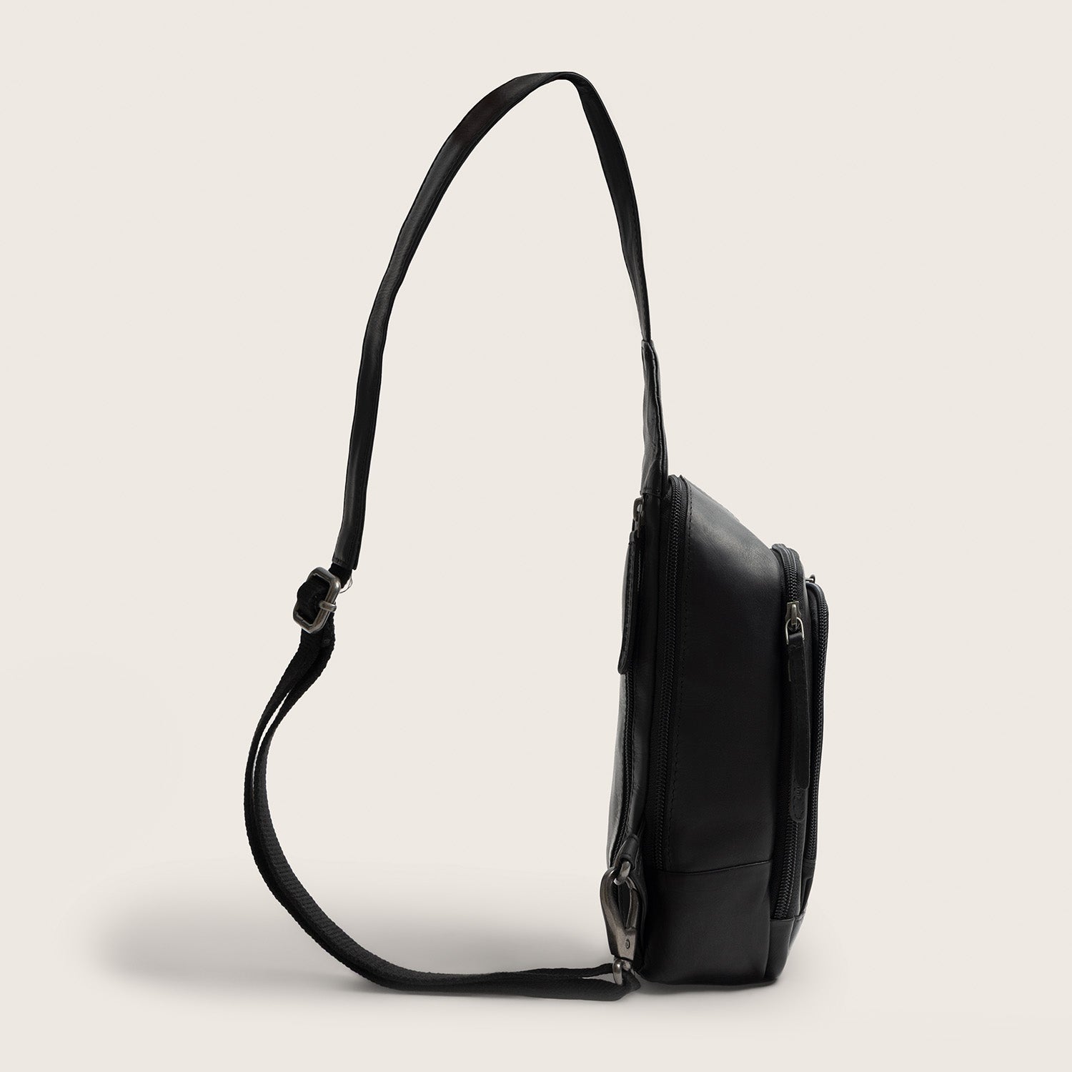 Sacoche Holster en Cuir Noir Riga