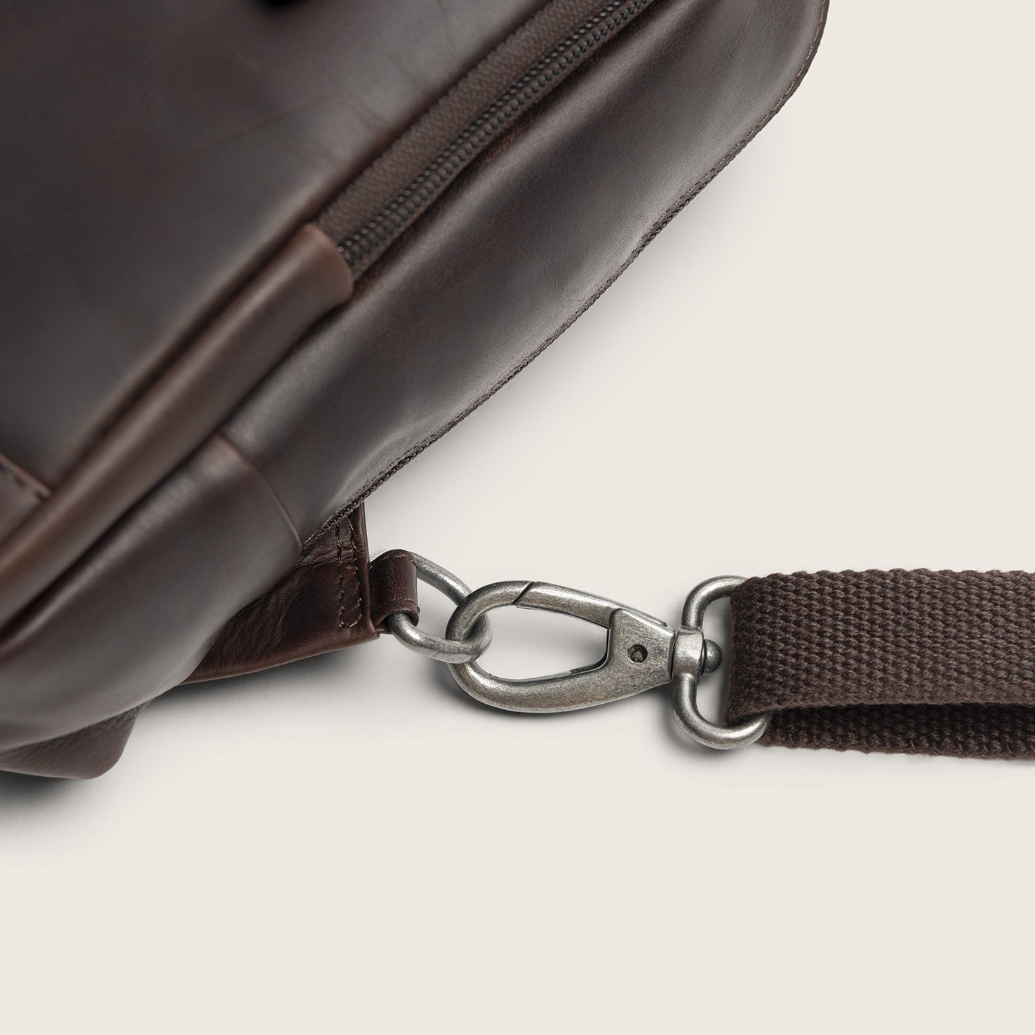 Leder Slingbag Braun Riga