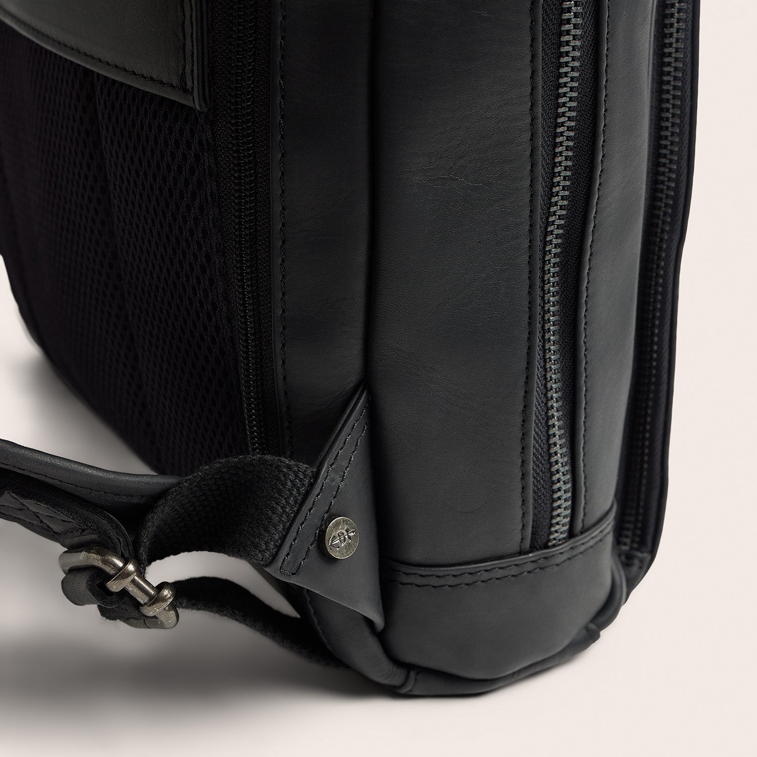 Leather Laptop Backpack Black Jasper