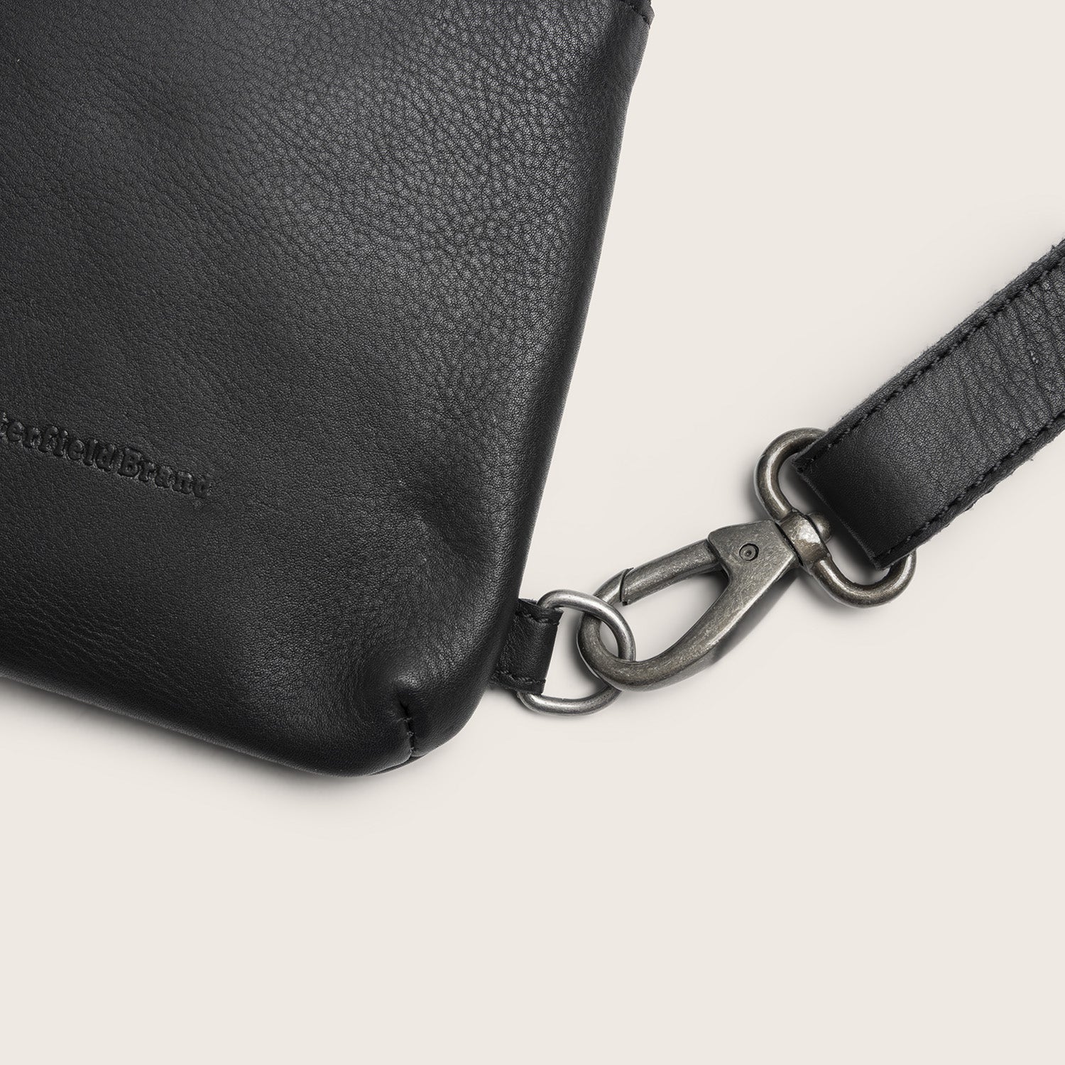 Sacoche Holster en Cuir Noir Isley