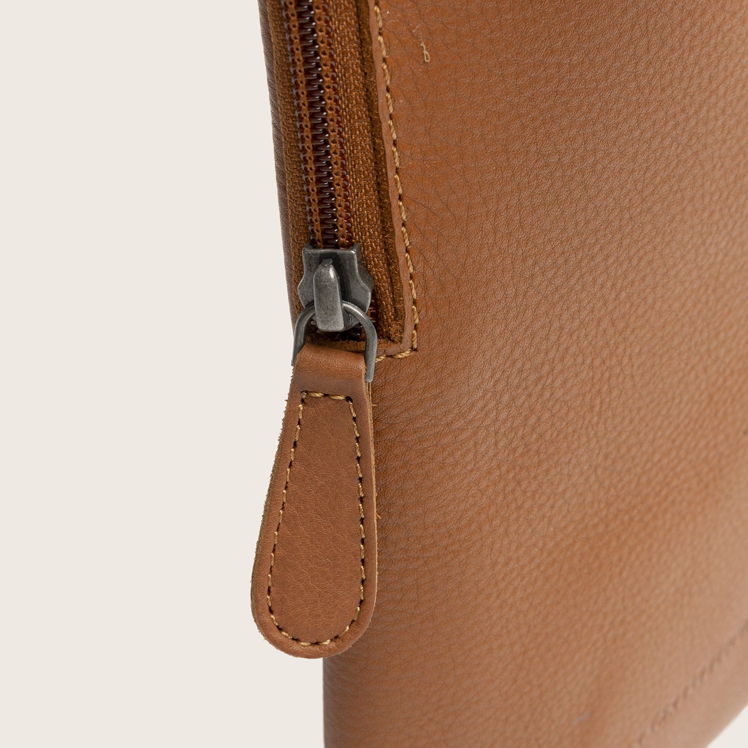 Sacoche Holster en Cuir Cognac Isley