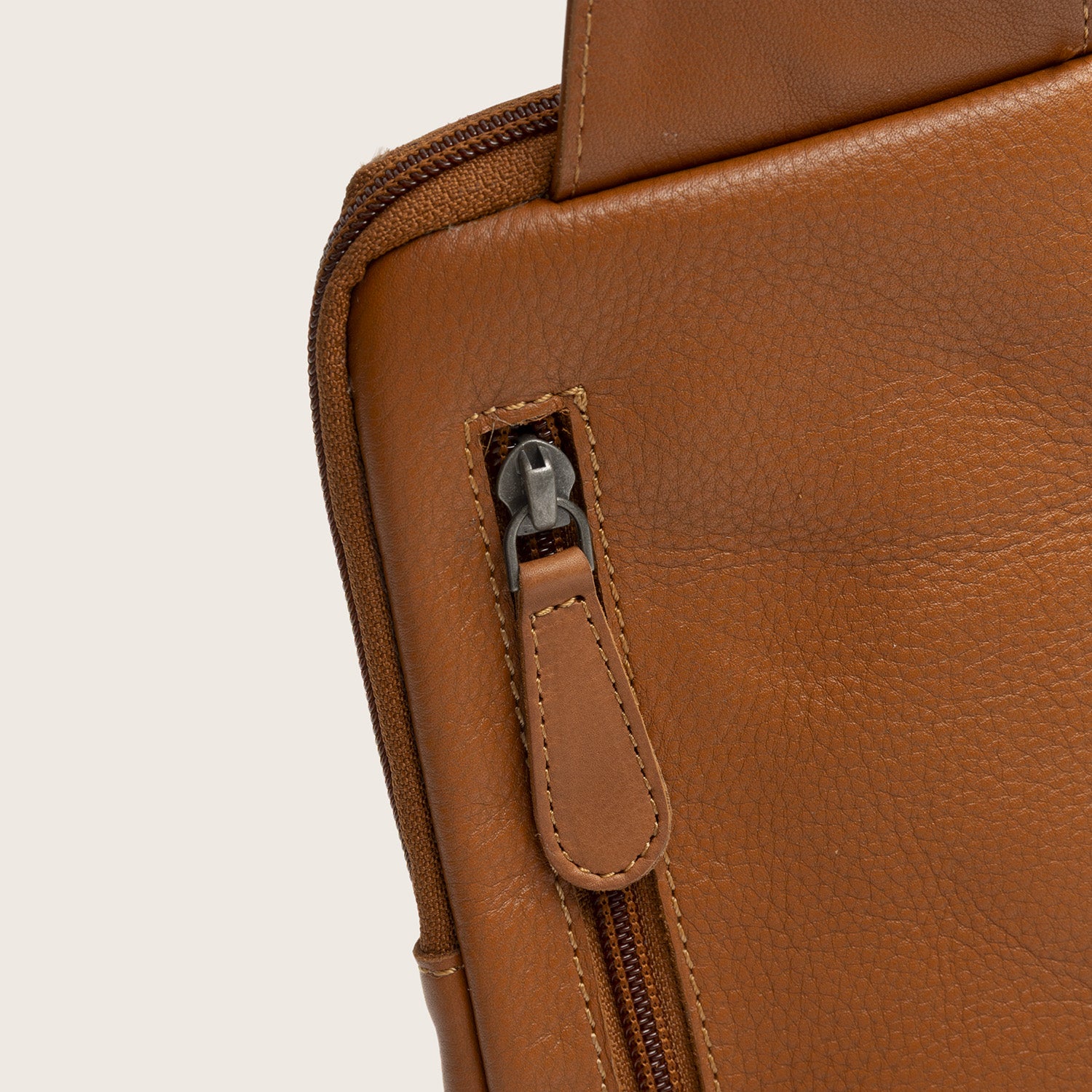 Sacoche Holster en Cuir Cognac Isley