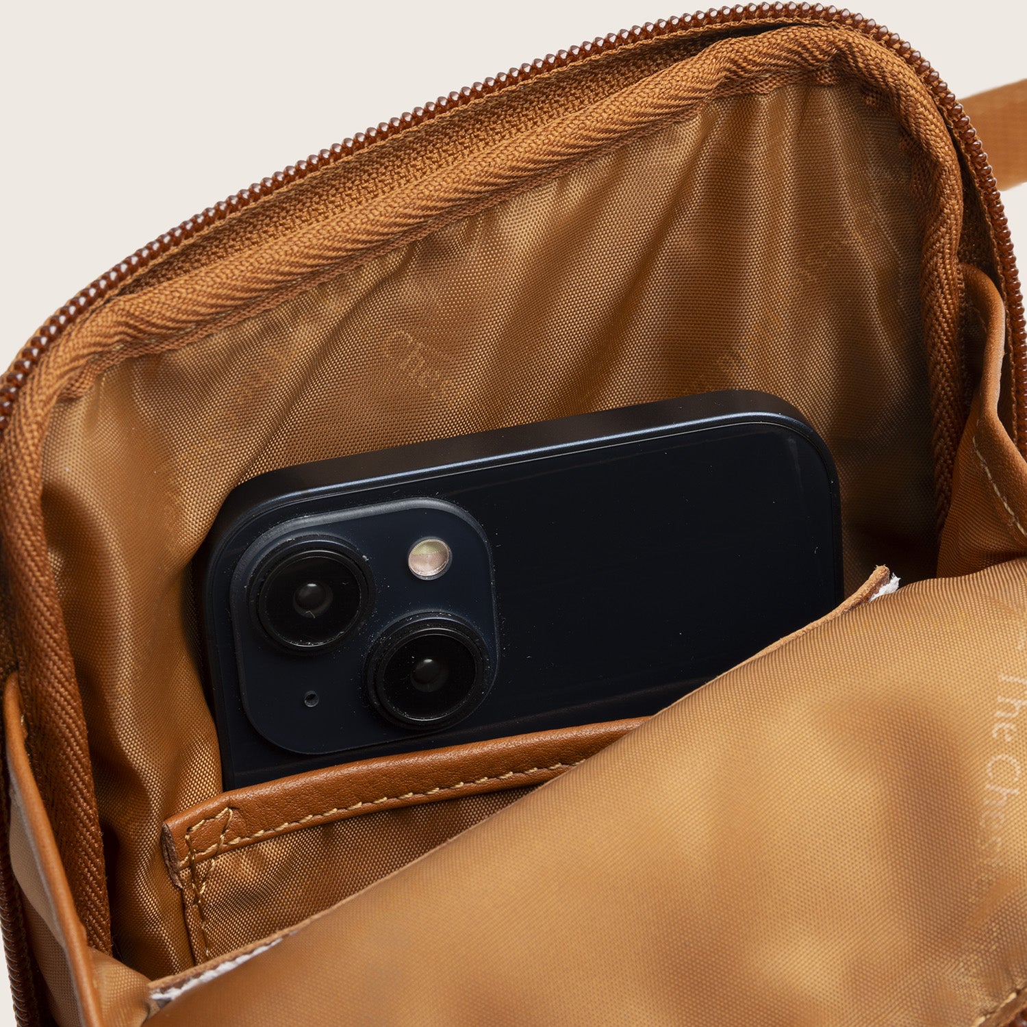 Sacoche Holster en Cuir Cognac Isley