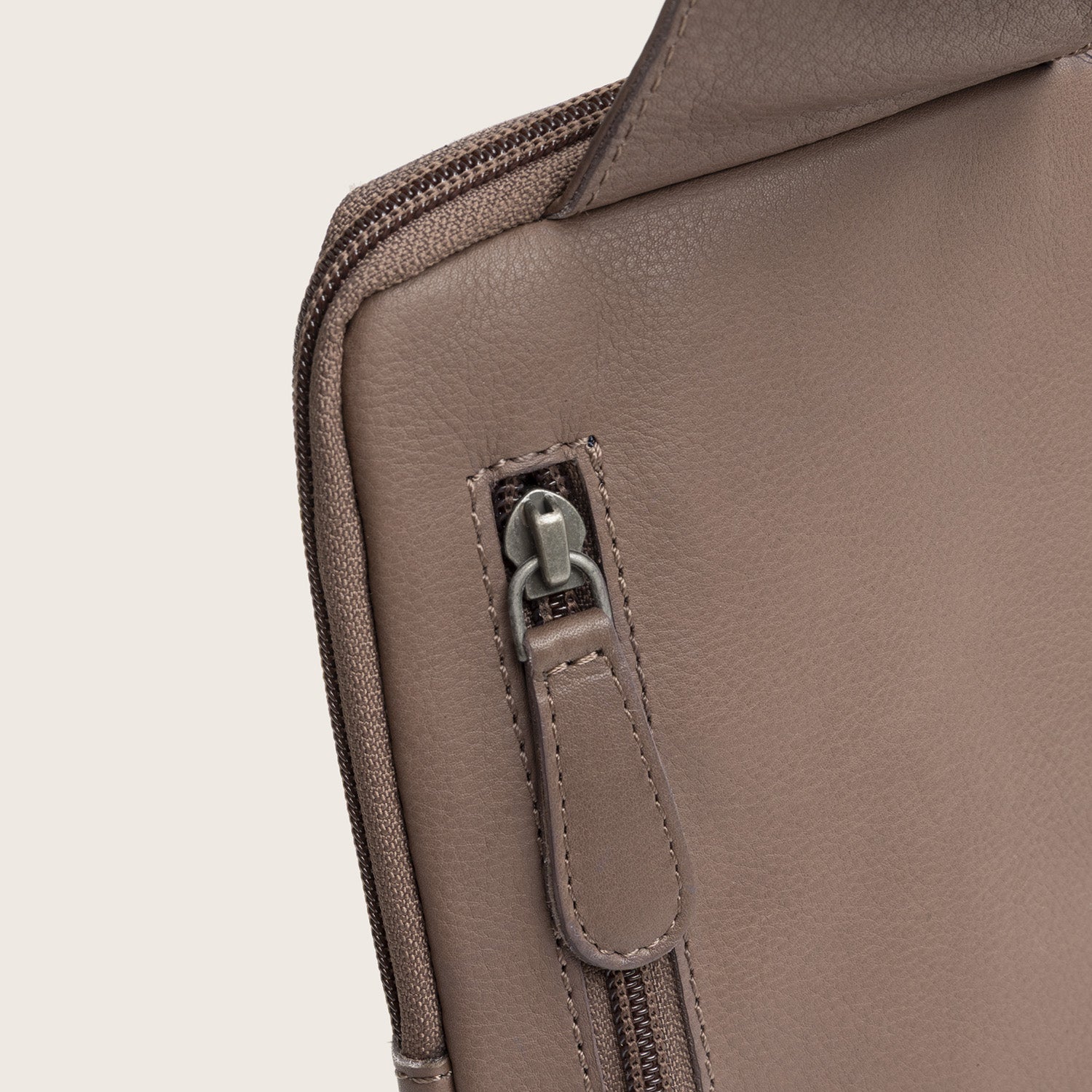 Sacoche Holster en Cuir Taupe Foncé Isley