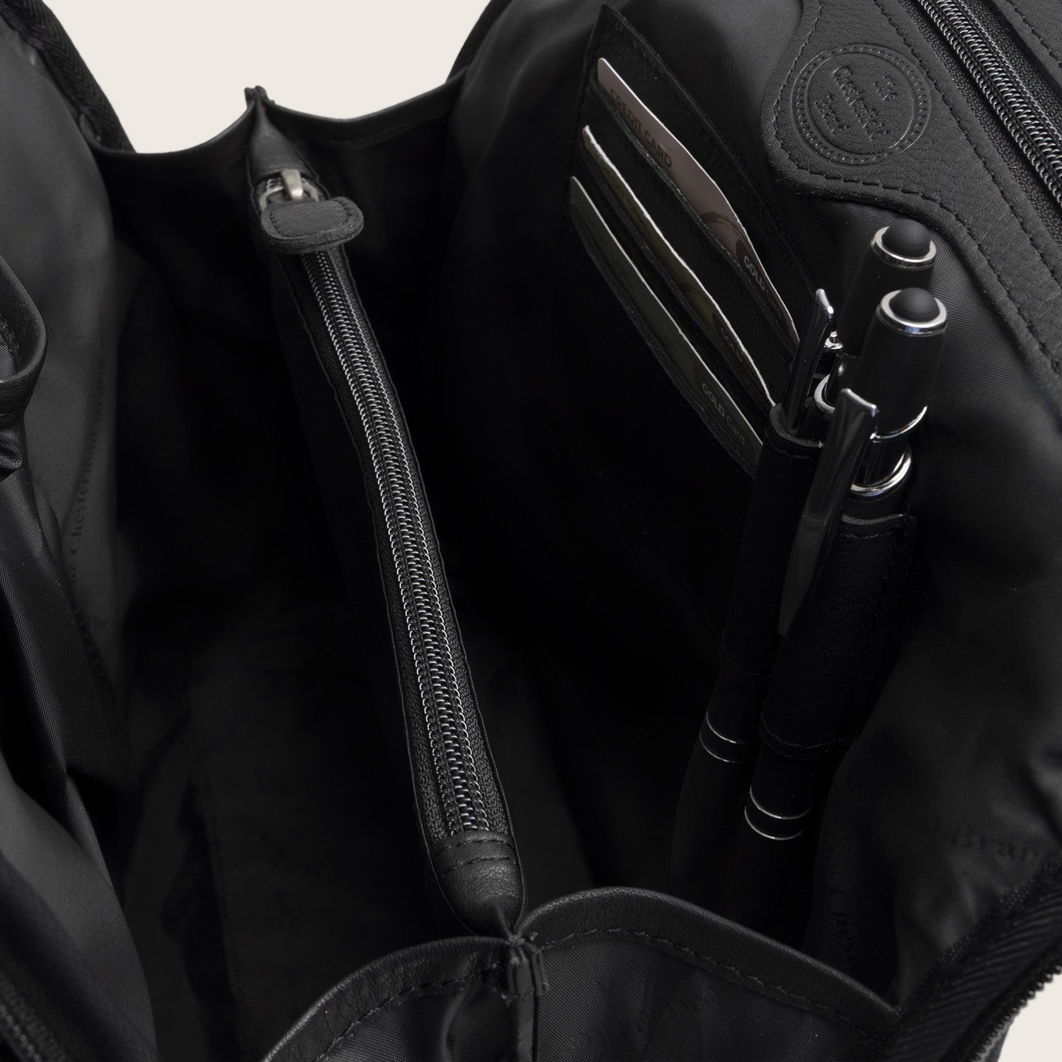 Sac à Dos en Cuir Noir Ilara