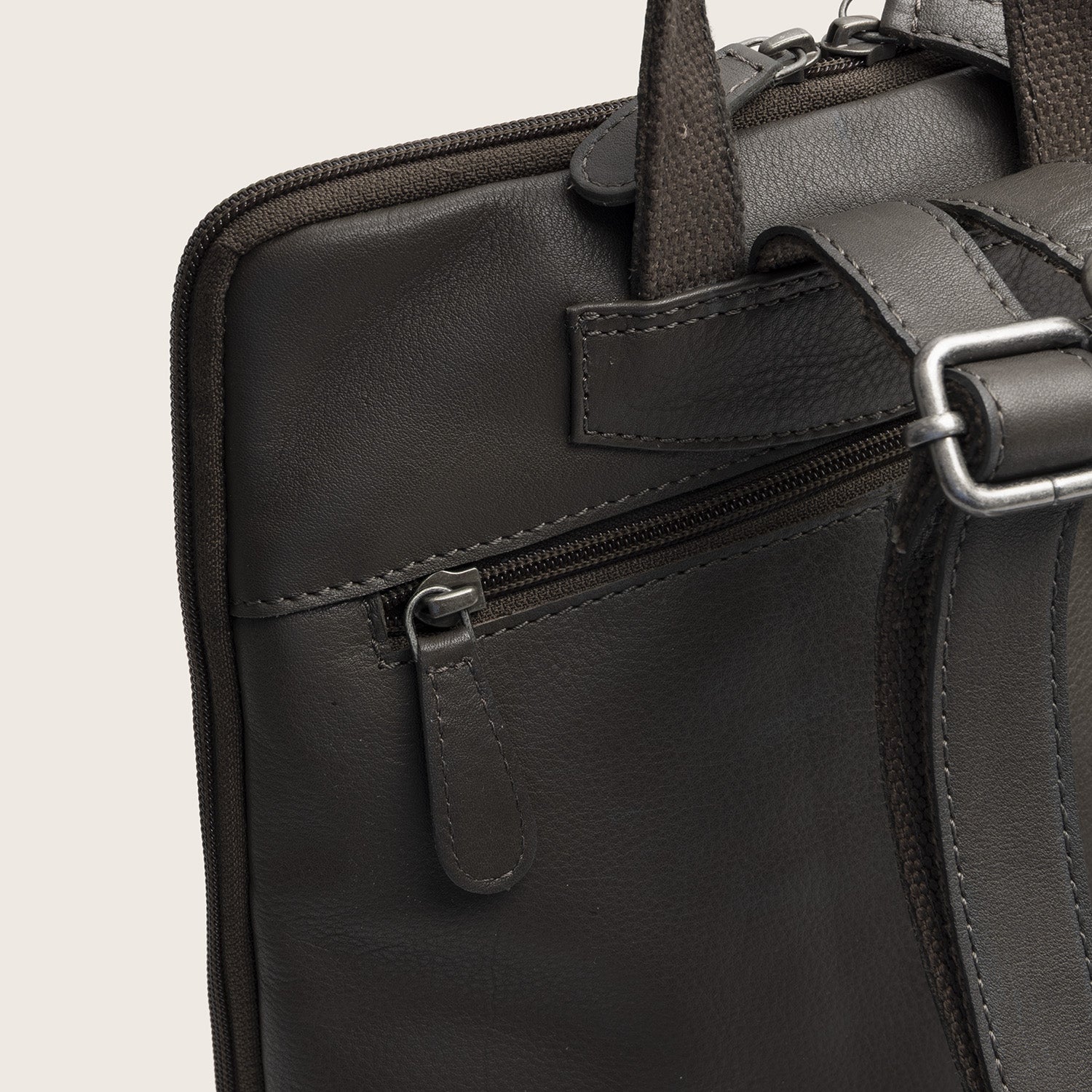 Leder Rucksack Lehmgrau Ilara