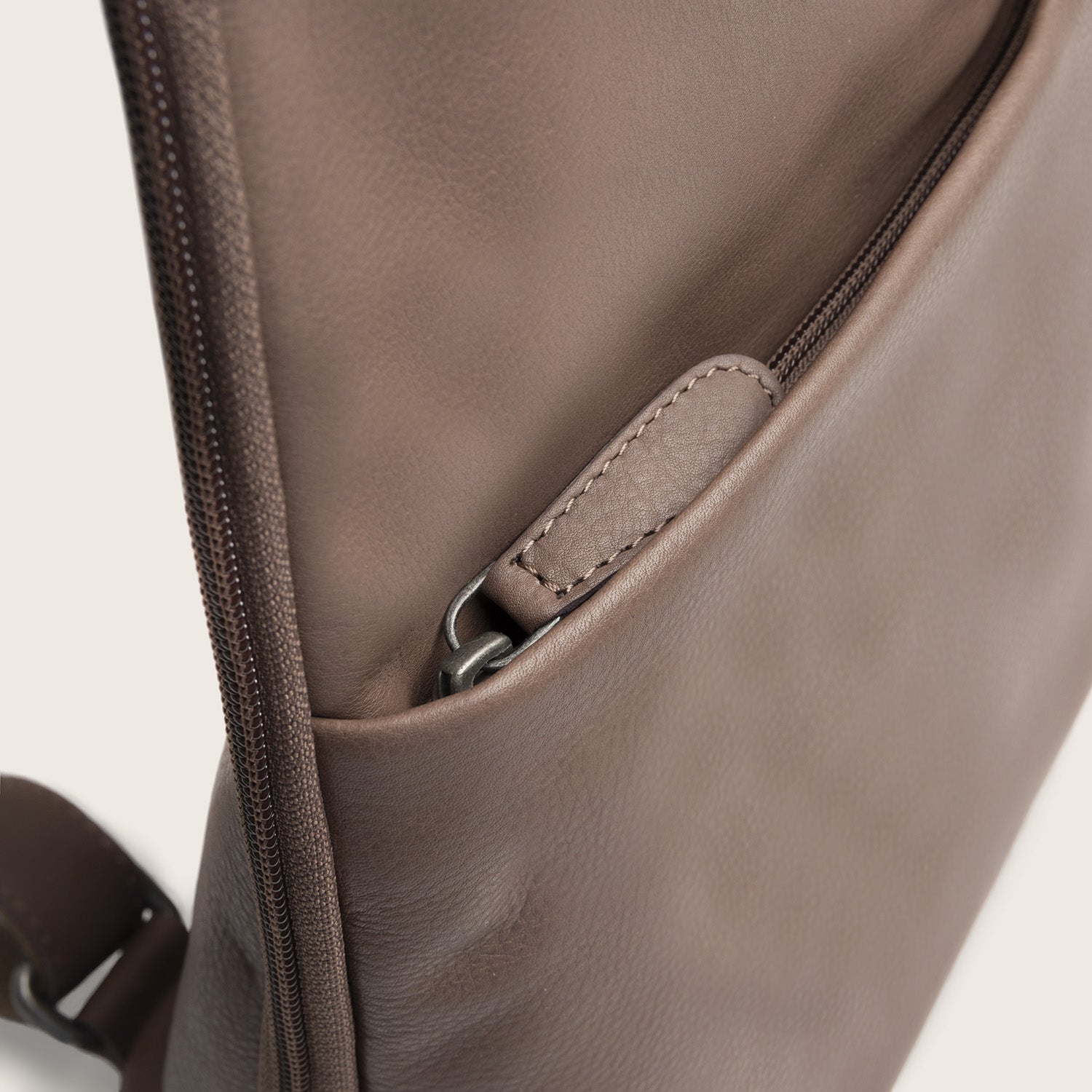 Leather Backpack Dark Taupe Ilara