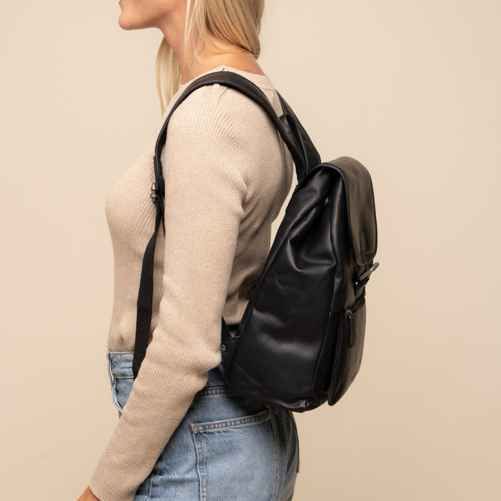 Leather Backpack Black Camden