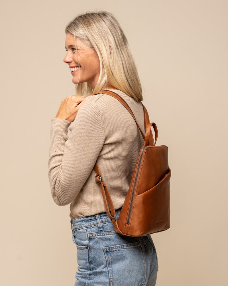 Leather Backpack Cognac Claire