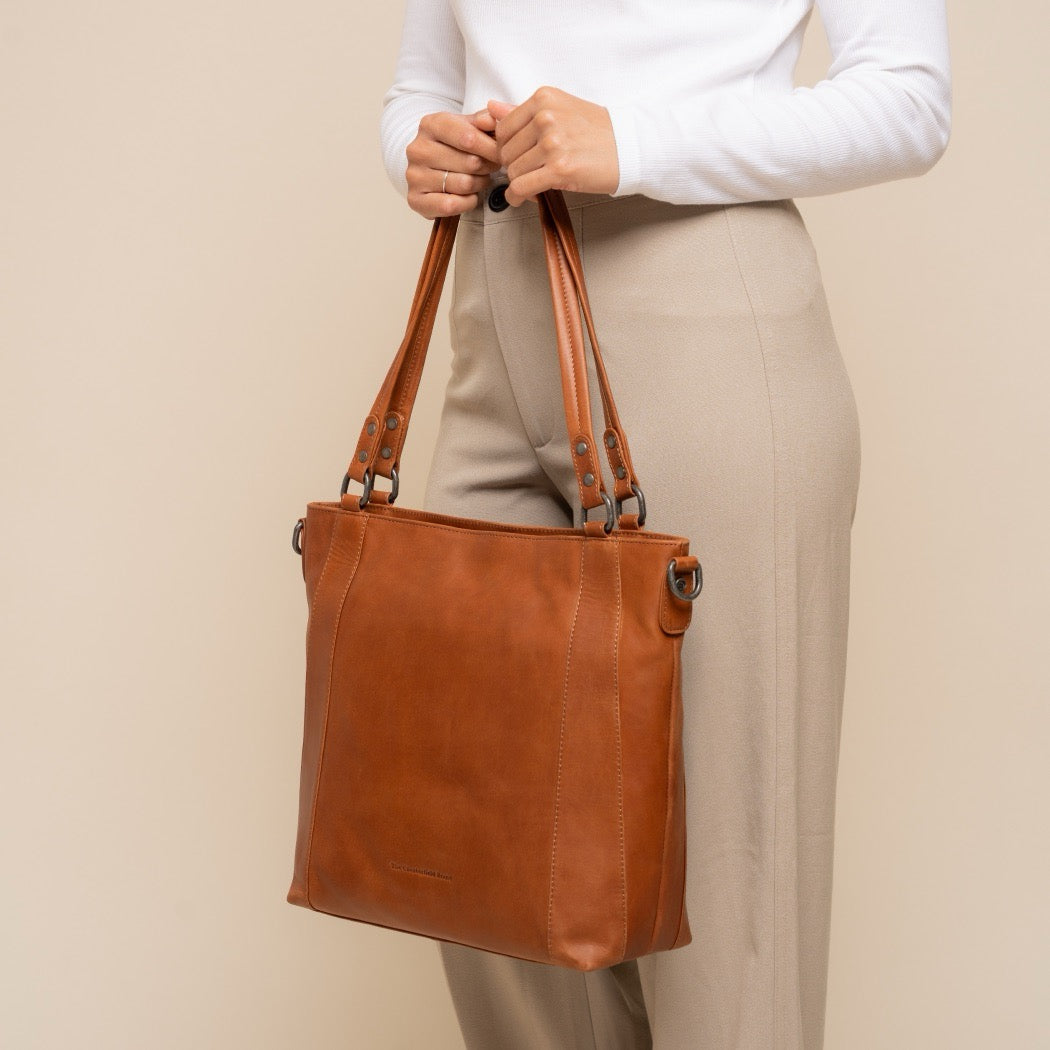 Leather Shoulder Bag Cognac Elira