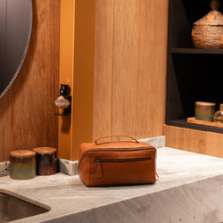 Trousse de Toilette en Cuir Cognac Elmia