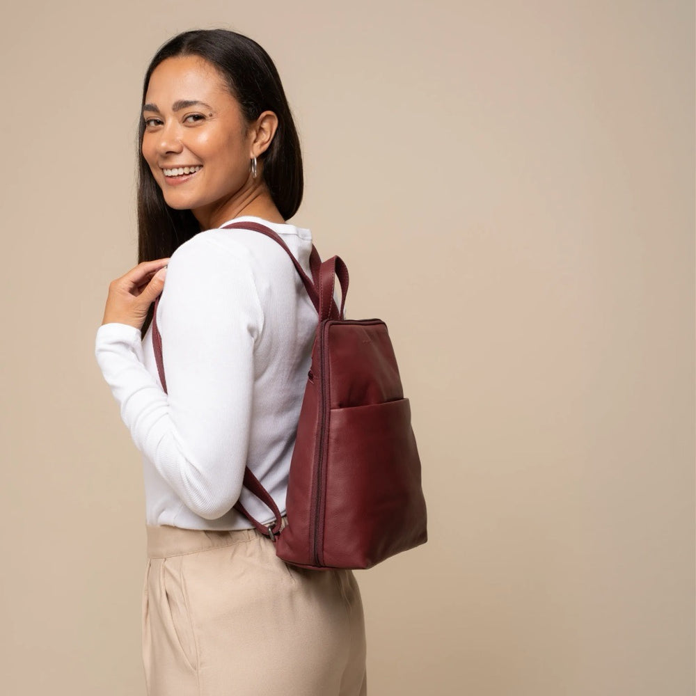 Leather Backpack Berry Ilara