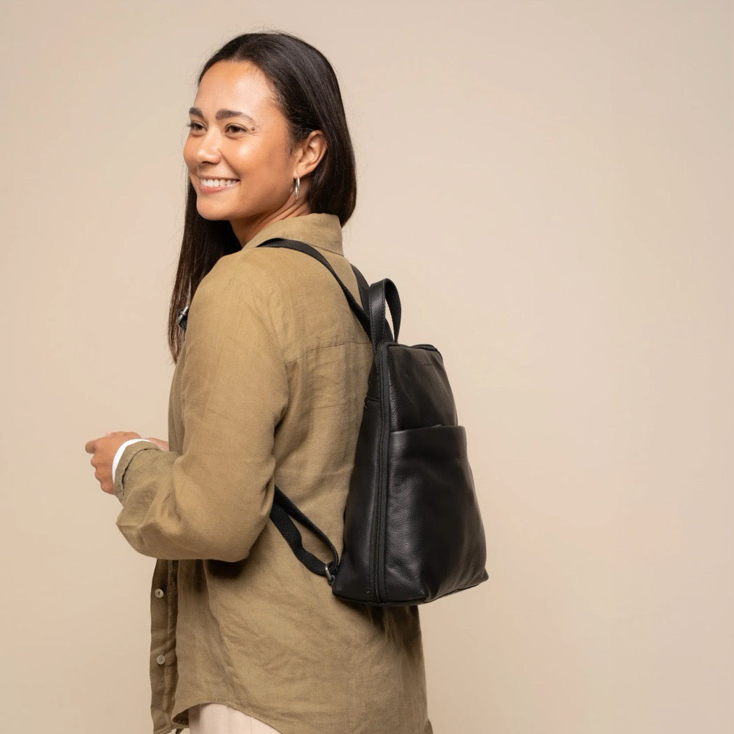 Sac à Dos en Cuir Noir Ilara