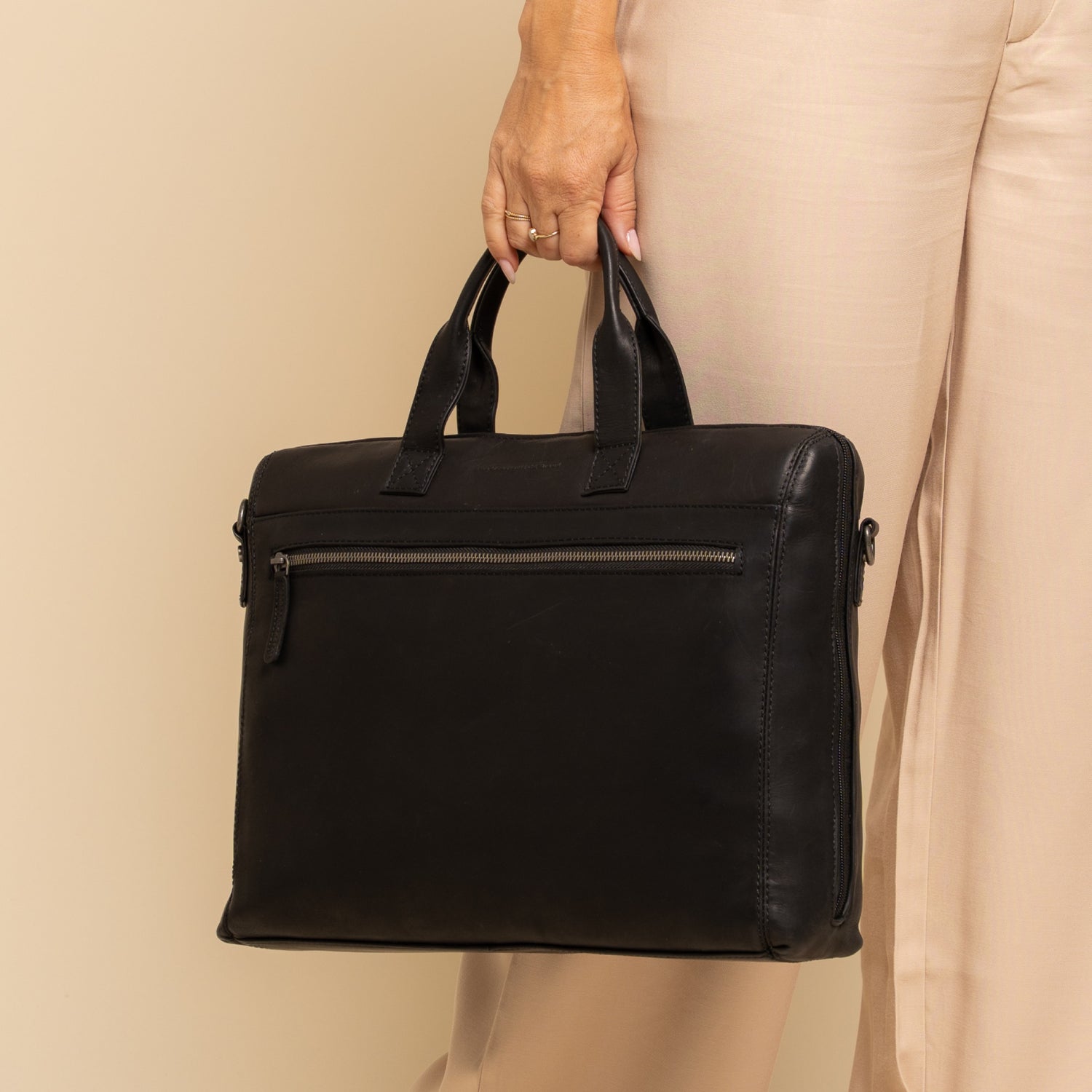 Sacoche Ordinateur en Cuir Noir Levanto