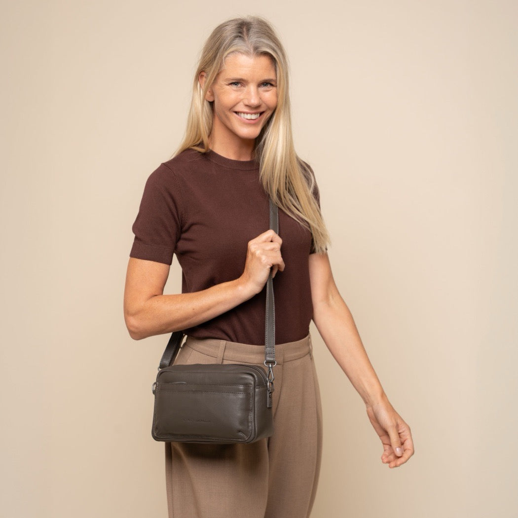 Leather Shoulder Bag Clay Grey Liora