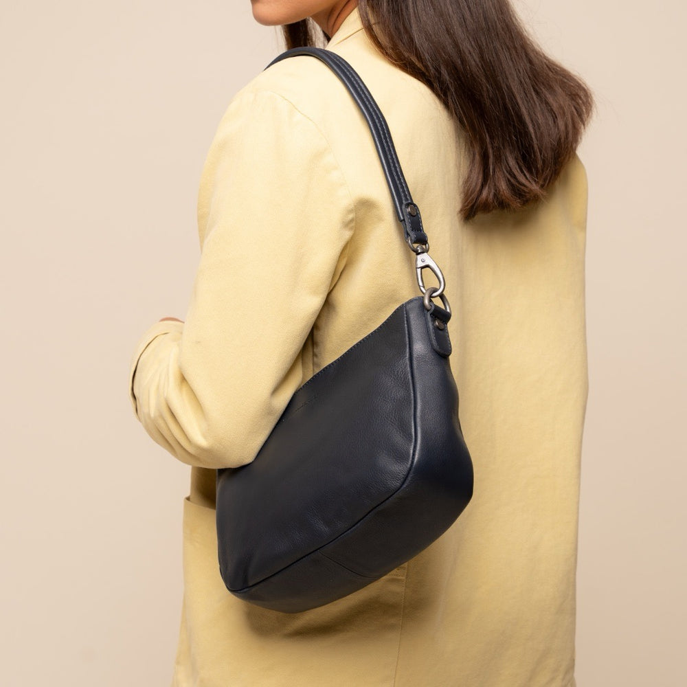 Sac Porté Épaule en Cuir Bleu Marine Maris