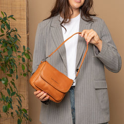 Leather Shoulder Bag Cognac Miloa
