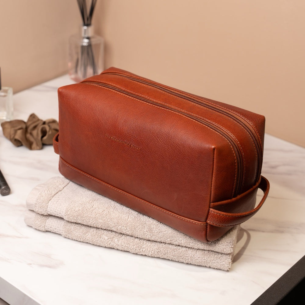 Trousse de Toilette en Cuir Cognac Montelaro