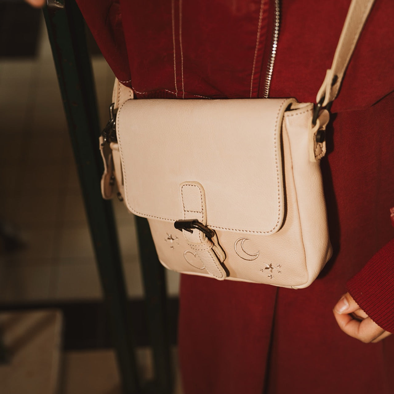 Leder Umhängetasche Beige Primrose