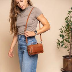 Leather Shoulder Bag Cognac Rovon