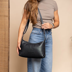 Leder Umhängetasche Schwarz Skara