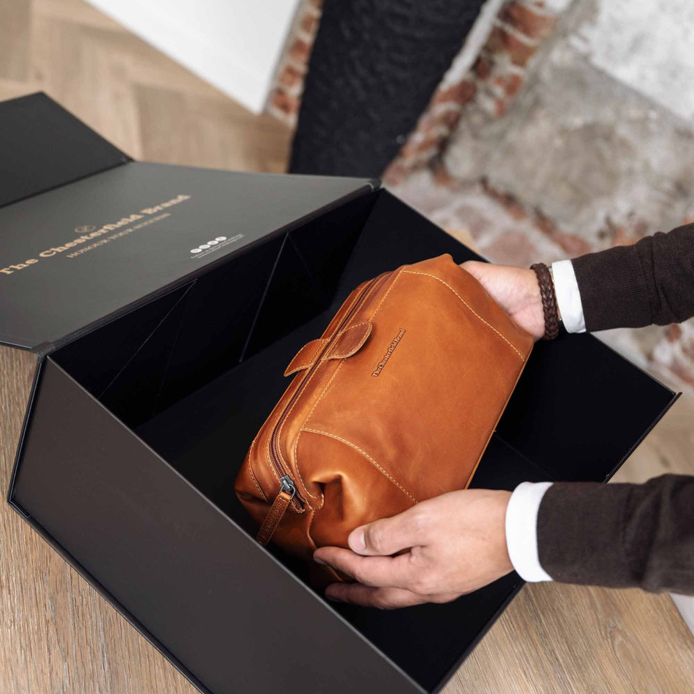 Trousse de Toilette en Cuir Cognac Vince