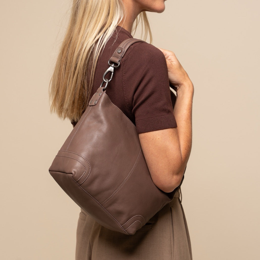 Leder Schultertasche Dunkles Taupe Zarita