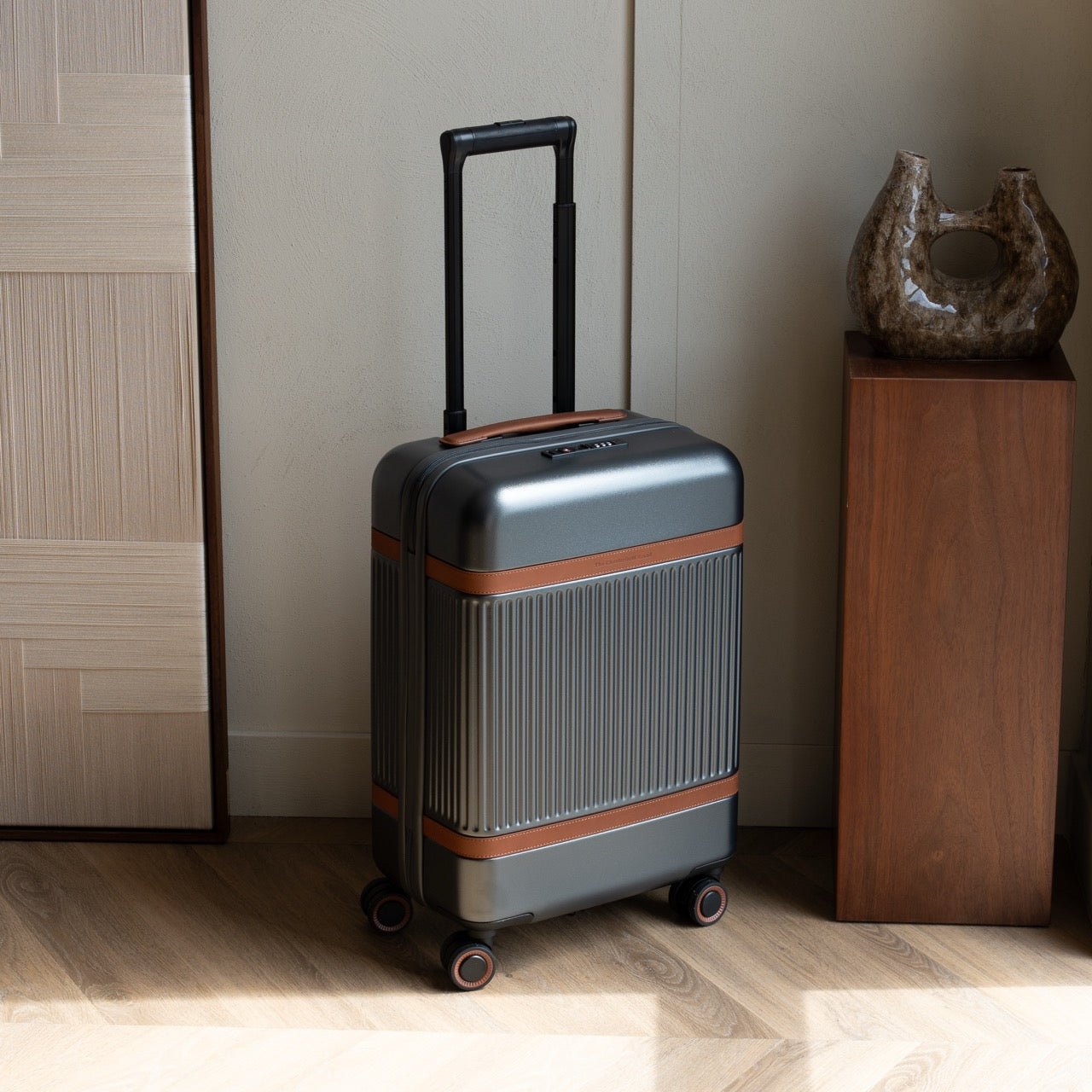 Hand Luggage Suitcase Urban Graphite Zuna