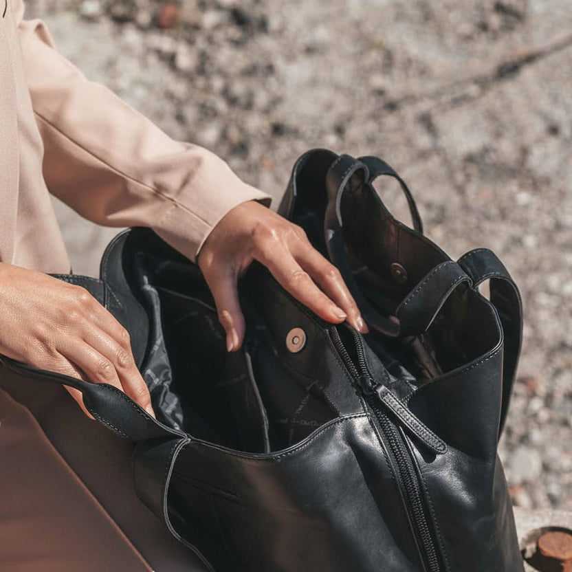 Leather Shoulder Bag Black Gail
