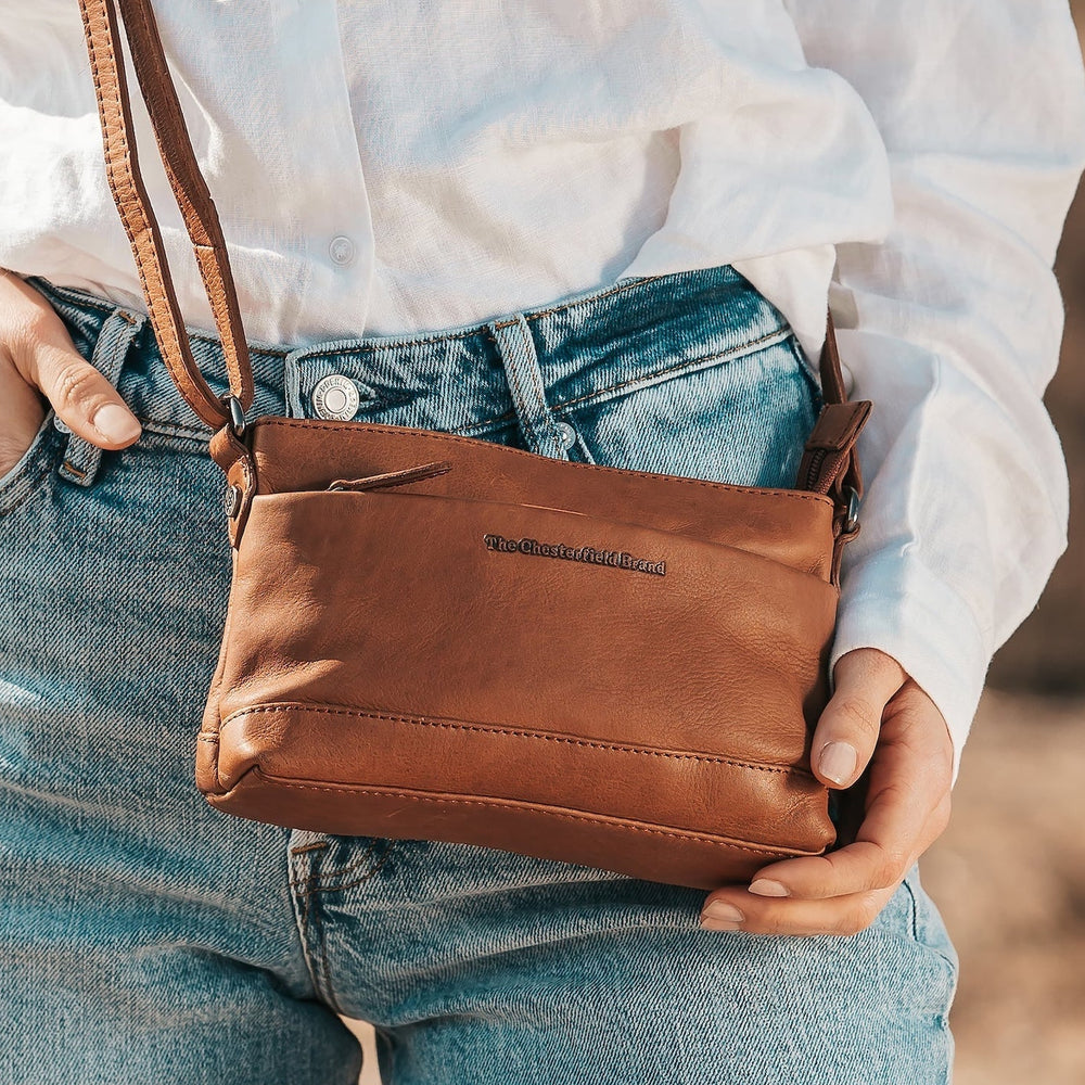 Leather Shoulder Bag Cognac Salerno